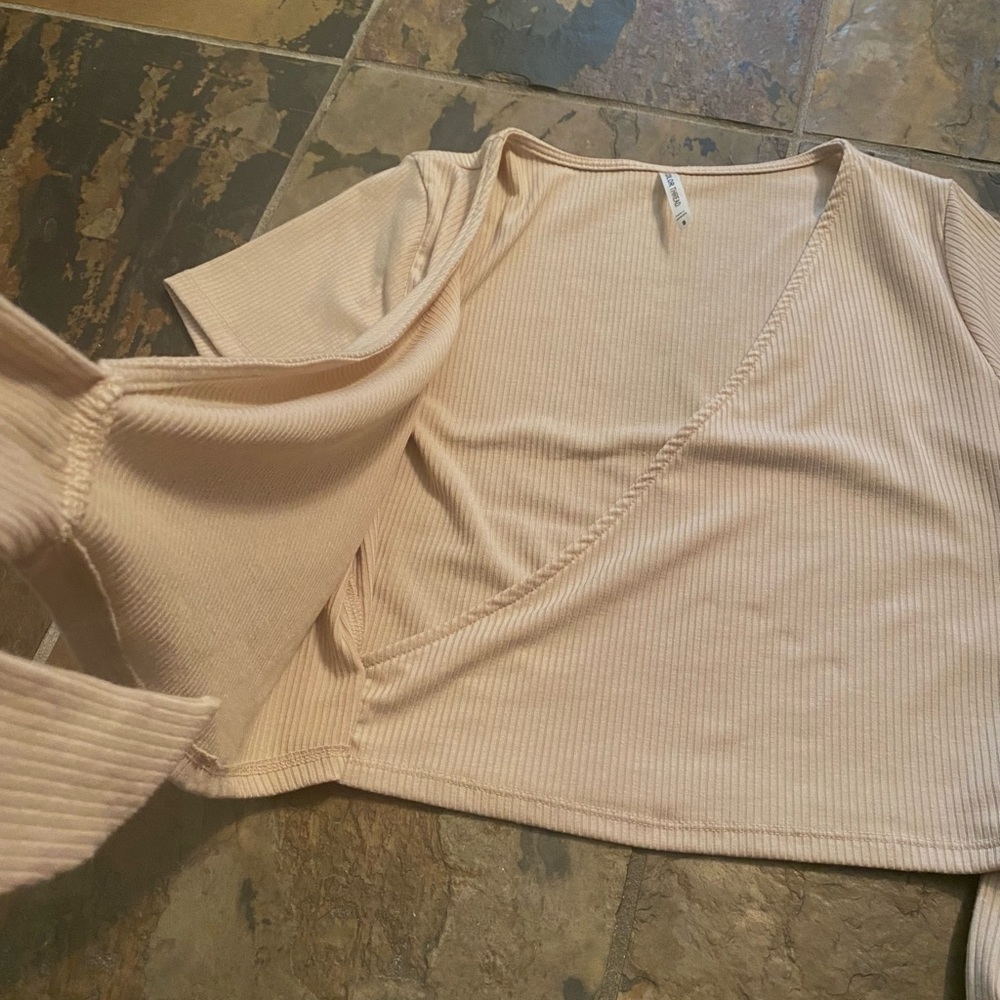 Color Thread Ribbed Beige Wrap Crop Top - Picture 6 of 6